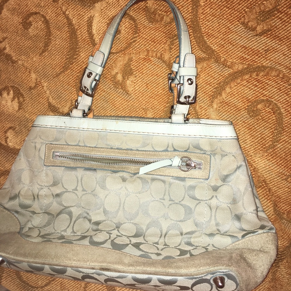 Authentic Coach - Picture 13 of 13